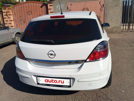 2011 Opel Astra H Рестайлинг, белый, 515000 рублей, вид 2