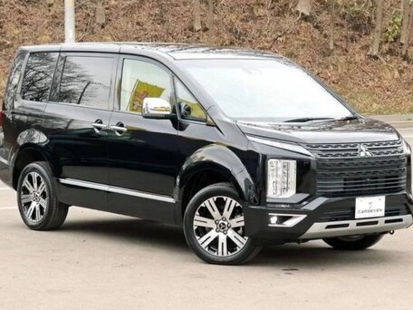 2023 Mitsubishi Delica D:5 I Рестайлинг, чёрный, 3230000 рублей, вид 2