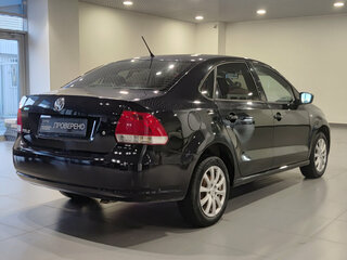 2013 Volkswagen Polo V, чёрный, 820000 рублей, вид 5