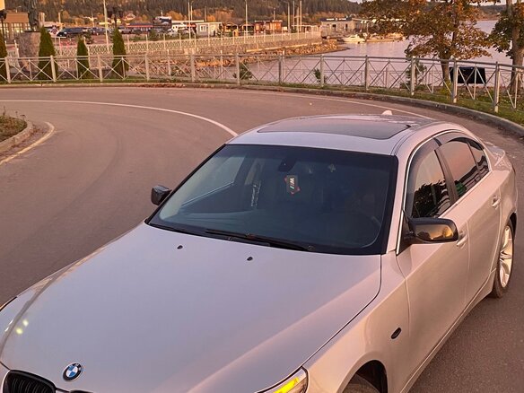 2006 BMW 5 серии 525i V (E60/E61), серебристый, 1200000 рублей - вид 1