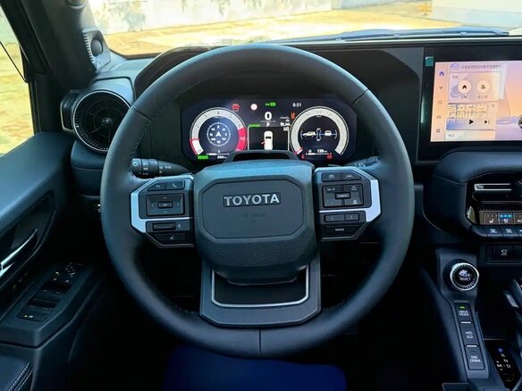 2026 Toyota Land Cruiser Prado 250 Series, чёрный, 8789000 рублей - вид 11
