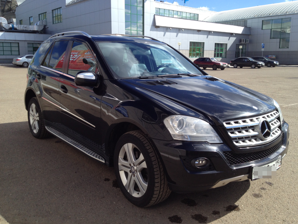 2010 Mercedes-Benz M-Класс 350 II (W164) Рестайлинг, чёрный - вид 1