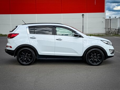 2014 Kia Sportage III Рестайлинг, белый, 1520000 рублей, вид 4