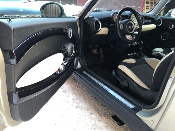 2008 Mini Hatch Cooper II (R56), бежевый - вид 11