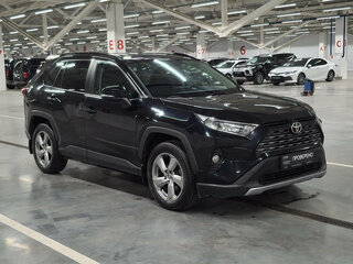 2020 Toyota RAV4 V (XA50), чёрный, 2390000 рублей, вид 3