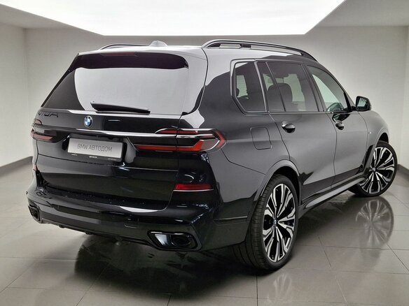 2026 BMW X7 40d I (G07) Рестайлинг, чёрный, 18950000 рублей - вид 2