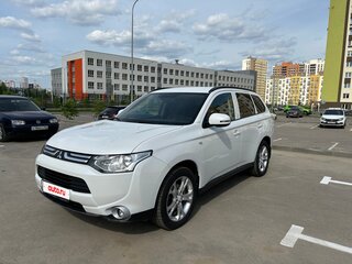 2012 Mitsubishi Outlander III, белый, 1410000 рублей, вид 1