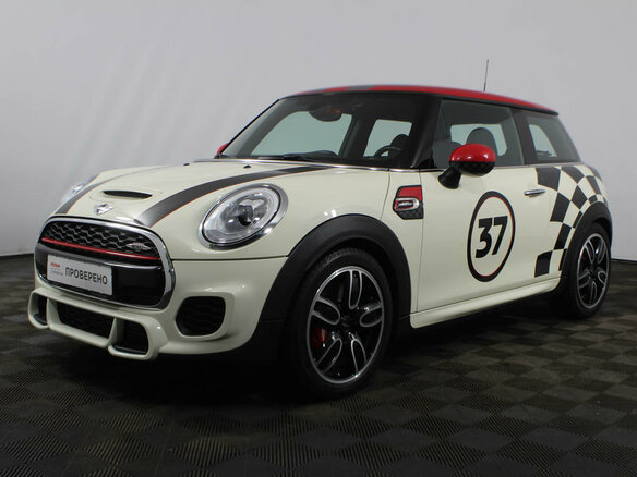 2016 Mini Hatch JCW III (F55/F56), белый