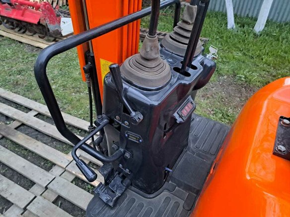 2018 Hitachi Гусеничные, оранжевый, 1249000 рублей - вид 10