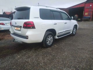 2011 Toyota Land Cruiser 200 Series, белый, 4100000 рублей, вид 4