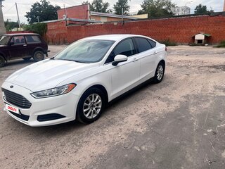 2015 Ford Fusion (North America) II, белый, 850000 рублей, вид 1