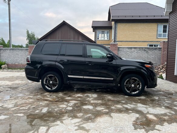 2008 Toyota Land Cruiser 200 Series, чёрный, 2800000 рублей - вид 1