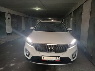 2017 Kia Sorento III Prime Рестайлинг, белый, 3050000 рублей, вид 1
