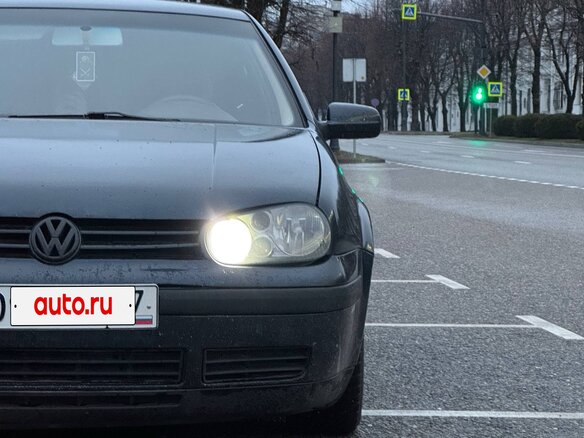 2001 Volkswagen Golf IV, синий, 450000 рублей - вид 1