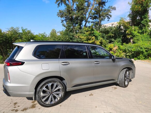 2024 Exeed VX I Рестайлинг, серый, 3999000 рублей - вид 2