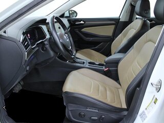 2018 Volkswagen Jetta 8-speed VII, белый, 1570739 рублей, вид 2