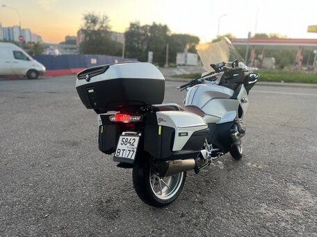2022 BMW R 1250 RT, белый, 2350000 рублей, вид 4