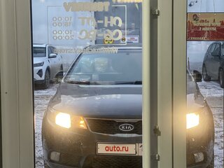 2013 Kia Cerato 6-speed II, серый, 946000 рублей, вид 2