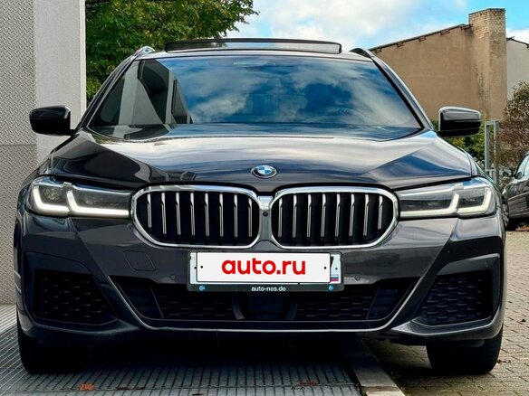 2020 BMW 5 серии 540i xDrive VII (G30/G31/G38) Рестайлинг, чёрный, 5490000 рублей - вид 2