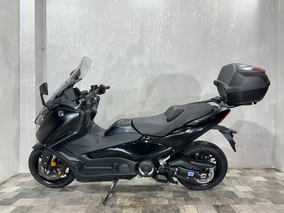 2023 Yamaha TMAX, чёрный, 1295000 рублей - вид 1