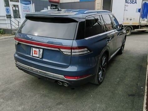 2021 Lincoln Aviator II, синий, 6900000 рублей - вид 6
