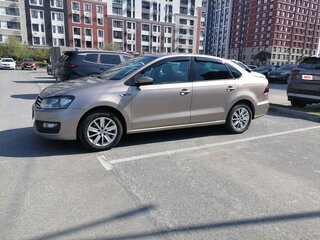 2019 Volkswagen Polo V Рестайлинг, бежевый, 1130000 рублей, вид 2