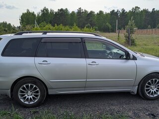 2001 Toyota Corolla Fielder IX (E120, E130), серебристый, 590000 рублей, вид 3