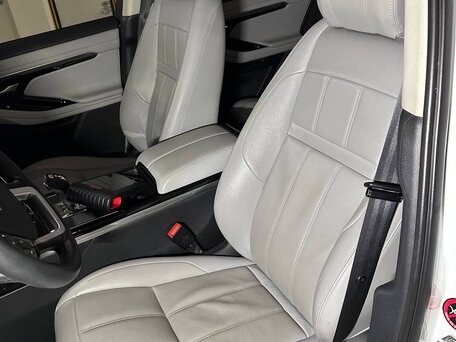 2019 Land Rover Range Rover Evoque II, белый, 2800000 рублей, вид 3