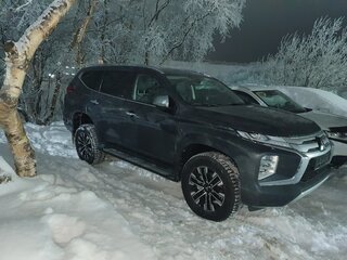 2022 Mitsubishi Pajero Sport III Рестайлинг, серый, 4150000 рублей, вид 1