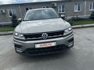 2017 Volkswagen Tiguan II, серый, 2300000 рублей, вид 2