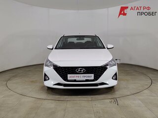 2022 Hyundai Solaris II Рестайлинг, белый, 1510000 рублей, вид 2