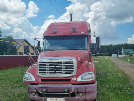 2003 Freightliner Century Class, красный, 1690000 рублей, вид 1