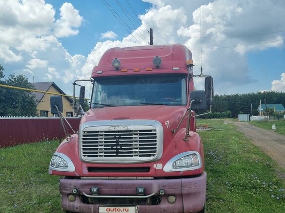 2003 Freightliner Century Class, красный, 1690000 рублей