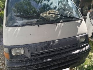 1993 Toyota HiAce H100, белый, 400000 рублей, вид 1