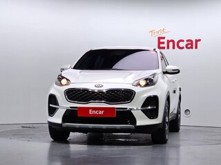 2021 Kia Sportage IV Рестайлинг, белый, 2150000 рублей, вид 2