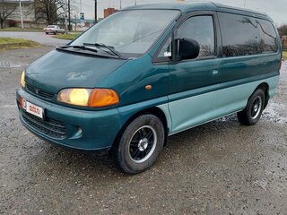 1995 Mitsubishi Space Gear I, зелёный, 750000 рублей, вид 1