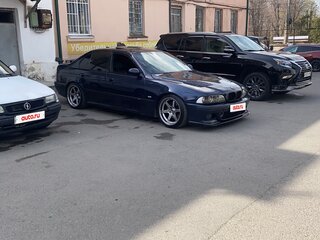 2000 BMW 5 серии 540i IV (E39) Рестайлинг, синий, 1000000 рублей, вид 2