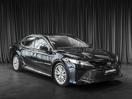 Toyota Camry VIII (XV70)