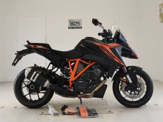 2021 KTM 1290 Super Duke GT, чёрный, 1500000 рублей, вид 1