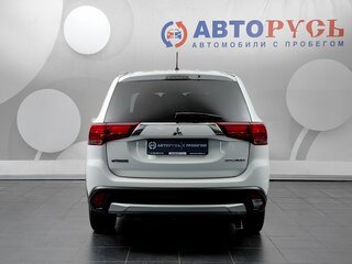 2015 Mitsubishi Outlander III Рестайлинг 2, белый, 1459000 рублей, вид 4