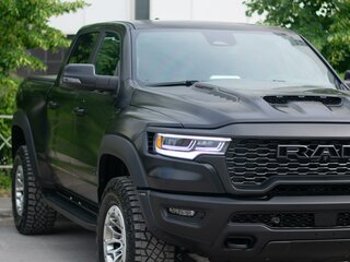 2025 Ram 1500 RHO V Рестайлинг, чёрный, 9999000 рублей, вид 4