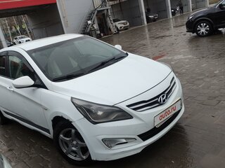 2016 Hyundai Solaris I Рестайлинг, белый, 750000 рублей, вид 1