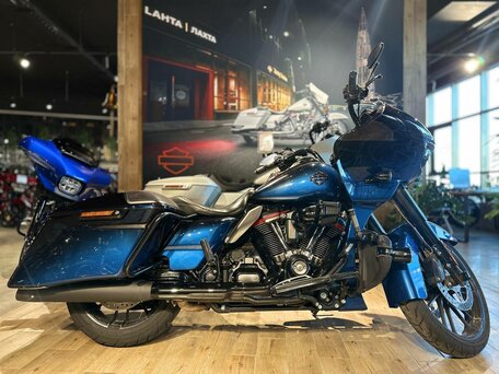 2019 Harley-Davidson CVO Road Glide, синий, 2250000 рублей, вид 1