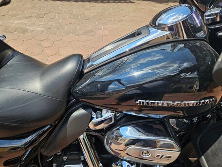 2019 Harley-Davidson Electra Glide, чёрный, 1900000 рублей, вид 5