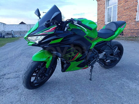 2022 Kawasaki Ninja 650, зелёный, 548784 рублей, вид 1