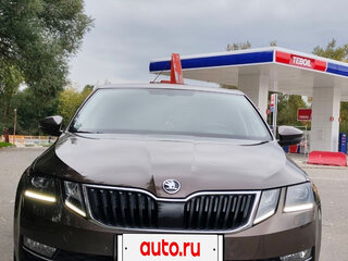 2017 Skoda Octavia III (A7) Рестайлинг, коричневый, 1820000 рублей, вид 2