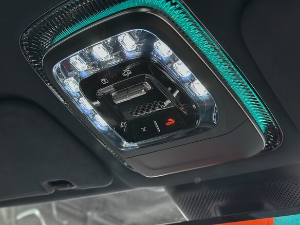 2026 Zeekr 9X 70 kWh, чёрный, 13371500 рублей - вид 24
