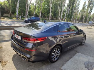 2018 Kia Optima IV Рестайлинг, серый, 2500000 рублей, вид 3