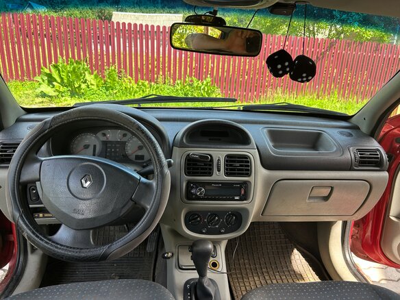 2006 Renault Symbol I Рестайлинг, красный, 330000 рублей - вид 5