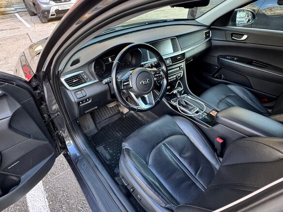 2019 Kia Optima IV Рестайлинг, серый, 2300000 рублей - вид 6